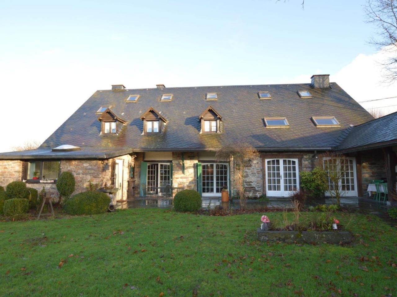 Cozy Cottage In Malmedy With Large Garden المظهر الخارجي الصورة